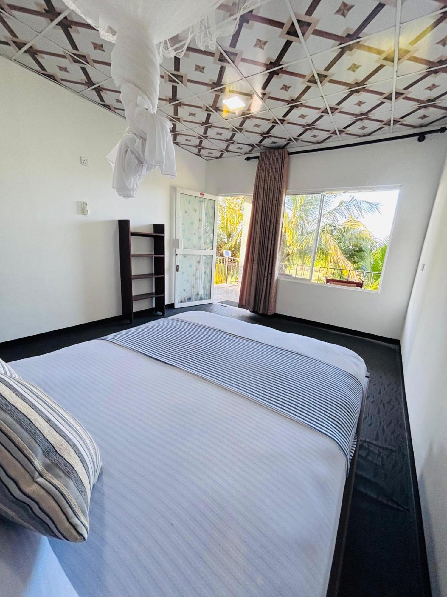 Werala Beach Resort Kalpitiya Eksteriør billede